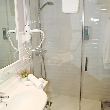 Ares 3* Zamora