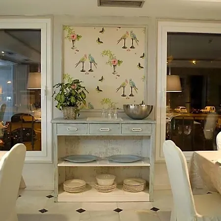Ares Hotel 3*