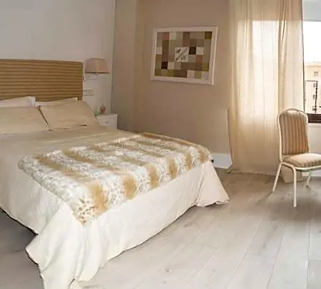 Ares 3* Zamora