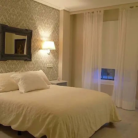 Hotel Ares Zamora