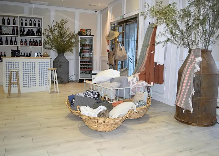 Szálloda Ares Zamora